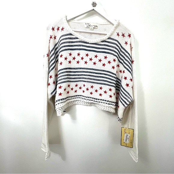 Vintage Havana Tops - Vintage Havana Blue White and Red Star lightweight top for July 4th, patriotic